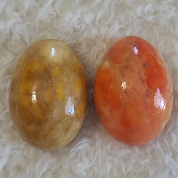 Marble Eggs Alabaster 4pc Stone Hand Crafted Vintage with Victorian Style Stands - Picture 3 of 8